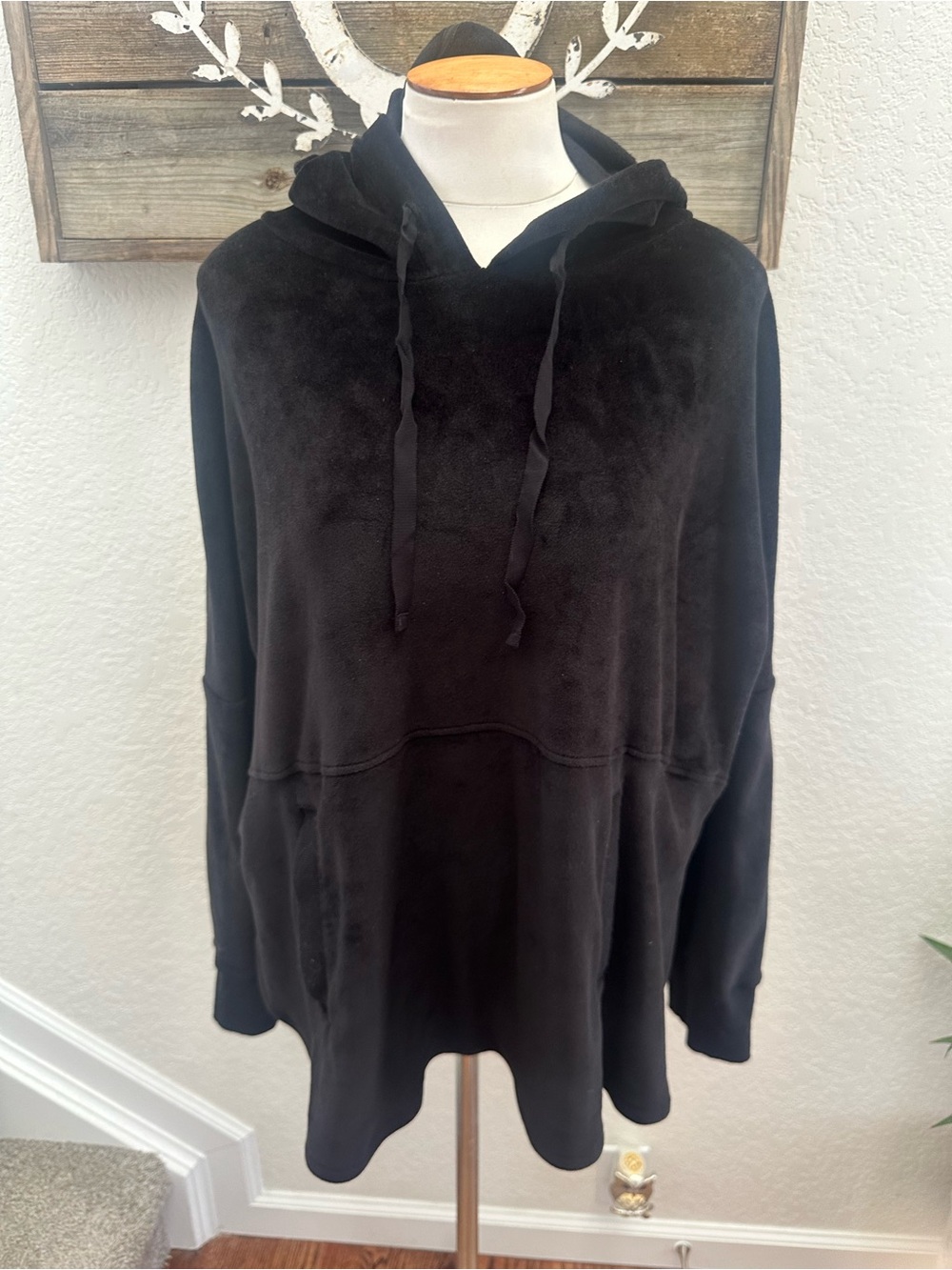Donna Karan Sleepwear Velour Black Hooded Pullover Sweatshirt loungewear size L